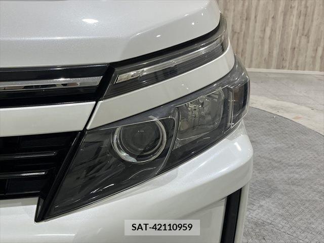 Toyota VOXY 2014-09 371638-20