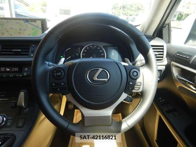 Lexus CT 2022-10 353926-14