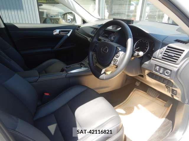 Lexus CT 2022-10 353926-13