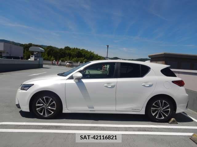 Lexus CT 2022-10 353926-8