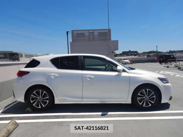 Lexus CT 2022-10 353926-7