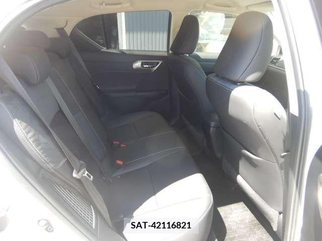 Lexus CT 2022-10 353926-25
