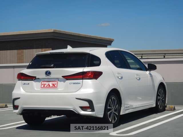 Lexus CT 2022-10 353926-2