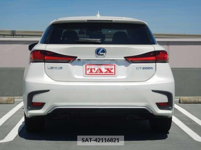 Lexus CT 2022-10 353926-4