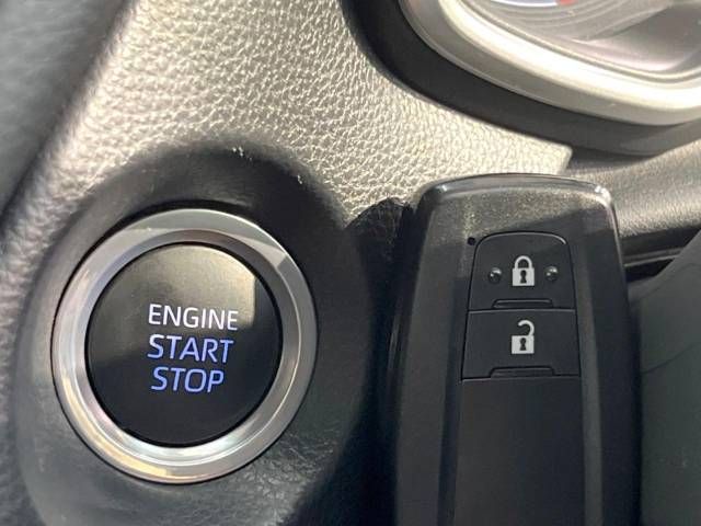 Toyota COROLLA CROSS 2023-06 28221-7