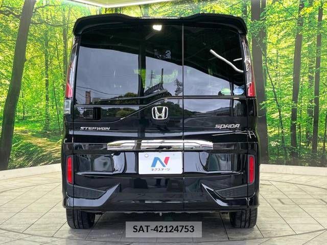 Honda STEP WGN 2017-08 324684-16