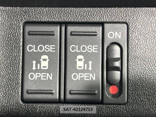 Honda STEP WGN 2017-08 324684-5