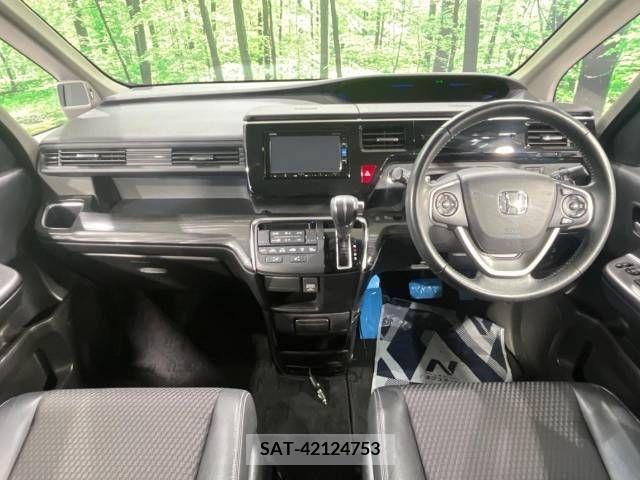 Honda STEP WGN 2017-08 324684-1