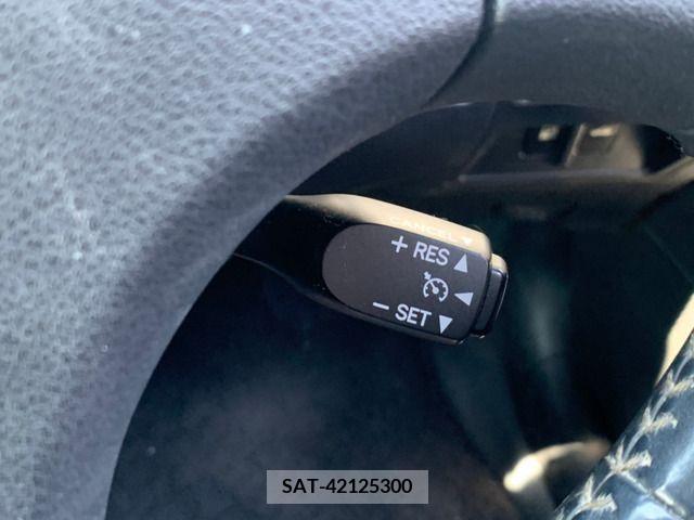 Lexus IS 2010-01 200211-8