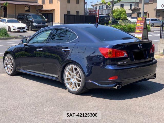 Lexus IS 2010-01 200211-18