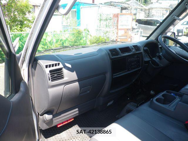 Mazda BONGO VAN 2016-06 351267-4