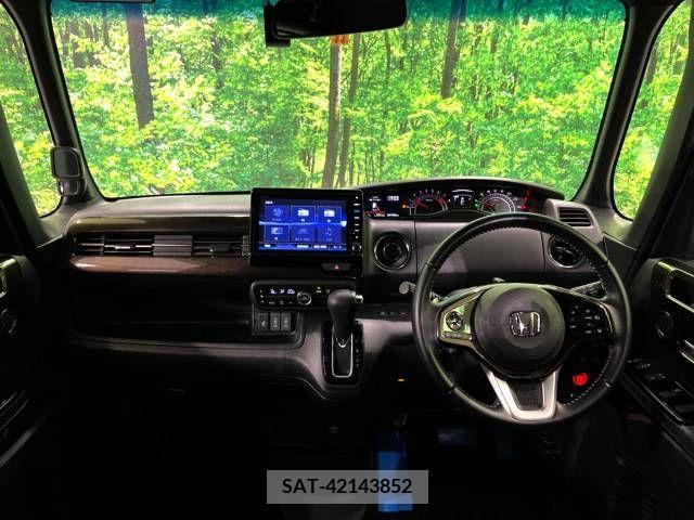 Honda N BOX CUSTOM 2019-09 330665-1