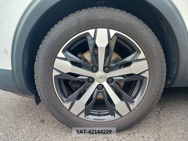 Peugeot 3008 2018-03 281390-16