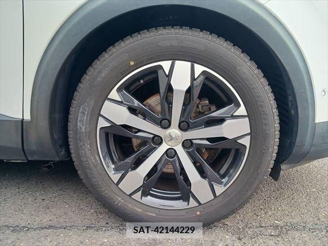 Peugeot 3008 2018-03 281390-14