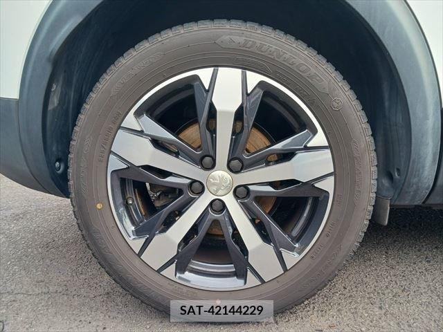 Peugeot 3008 2018-03 281390-15