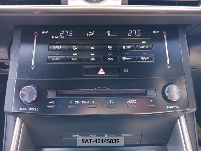 Lexus IS 2013-03 208195-15