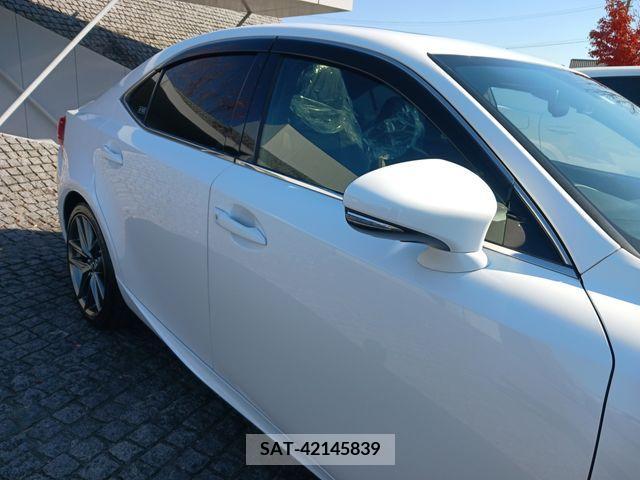 Lexus IS 2013-03 208195-4