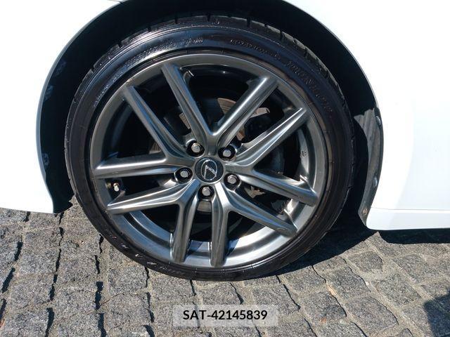 Lexus IS 2013-03 208195-7