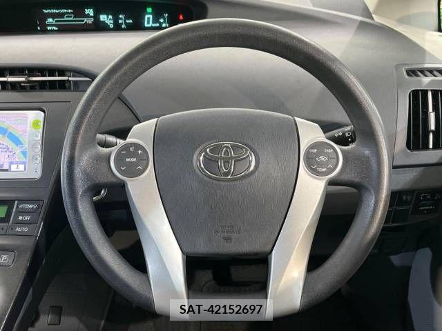 Toyota PRIUS 2011-06 385869-10