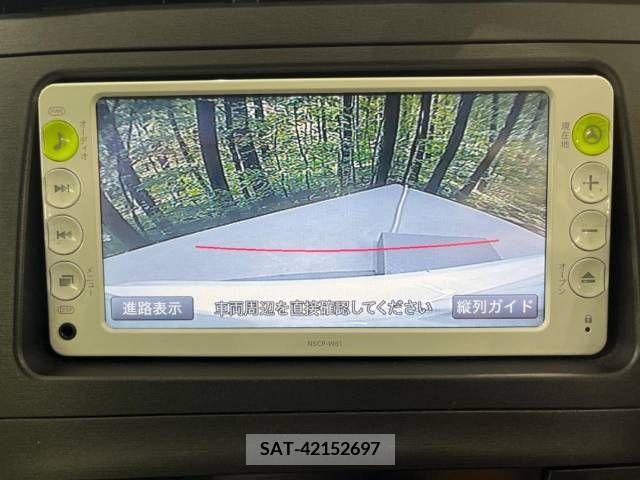 Toyota PRIUS 2011-06 385869-4