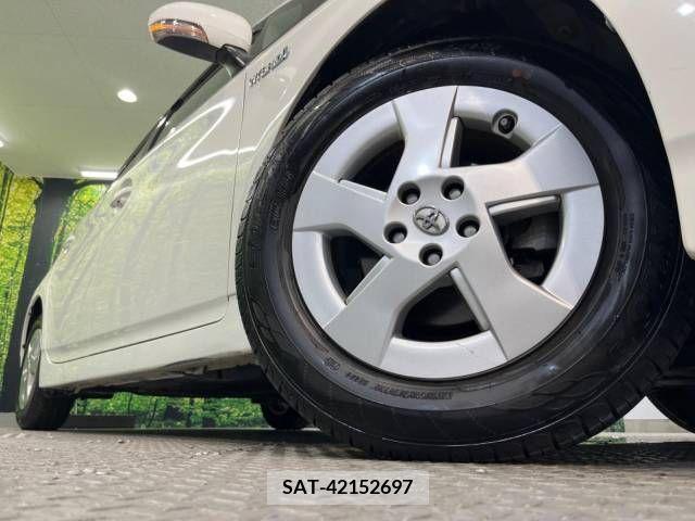 Toyota PRIUS 2011-06 385869-12