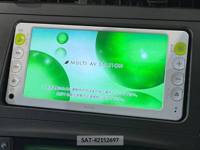 Toyota PRIUS 2011-06 385869-2