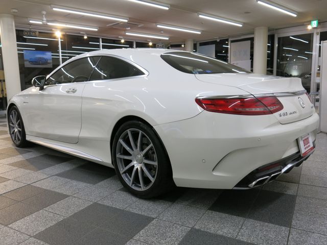 Amg S-CLASS 2015-03 185094-9