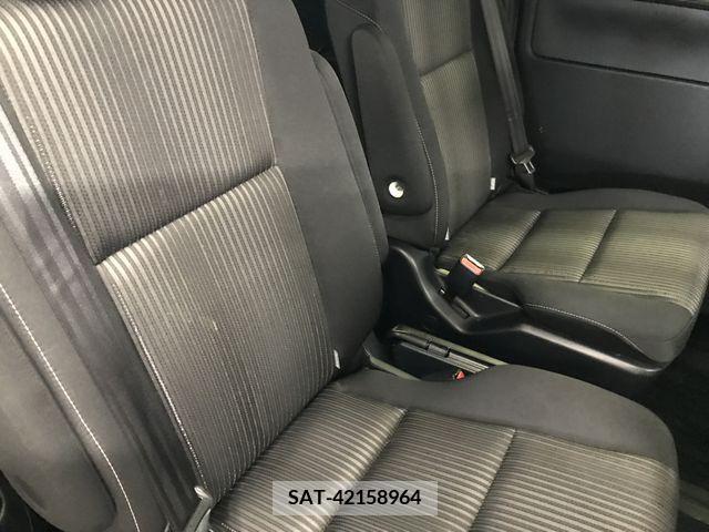 Toyota VOXY 2019-07 348593-13