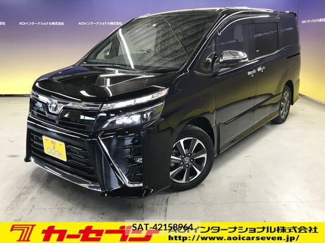 Toyota VOXY 2019-07 348593-0