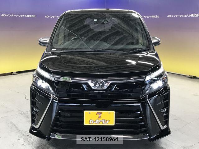 Toyota VOXY 2019-07 348593-3