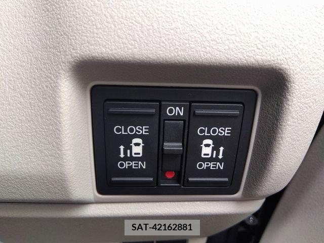 Honda N BOX 2024-05 346984-10