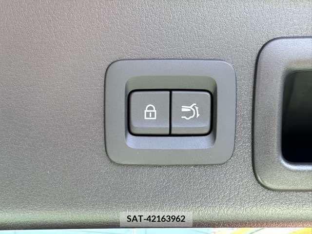 Mazda CX-30 2022-11 217847-8