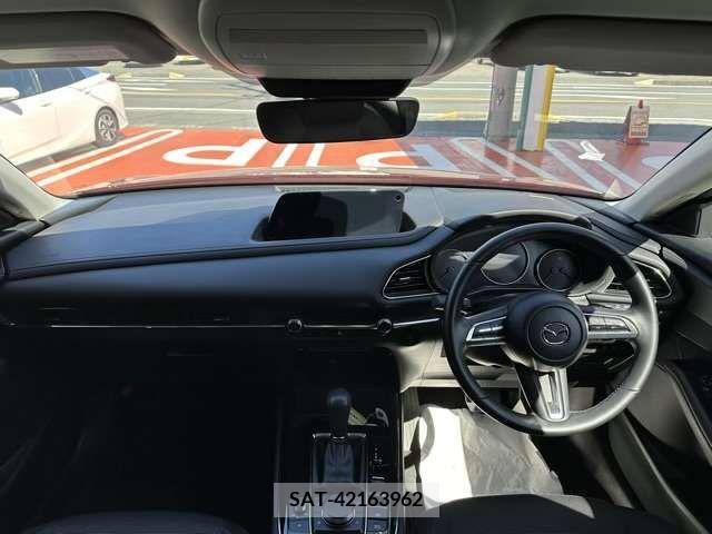 Mazda CX-30 2022-11 217847-6