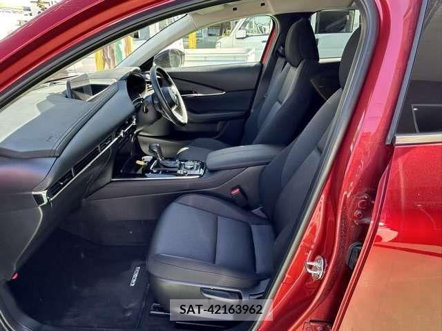 Mazda CX-30 2022-11 217847-4