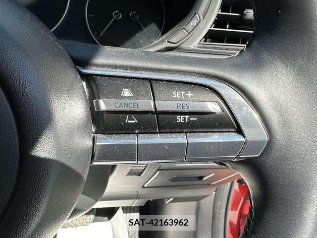 Mazda CX-30 2022-11 217847-18