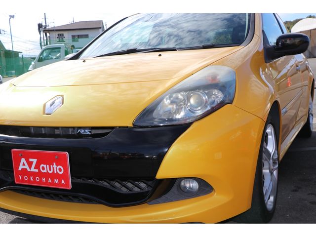 Renault LUTECIA 2010-11 189573-18