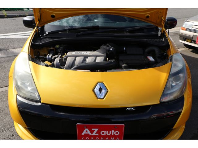 Renault LUTECIA 2010-11 189573-17