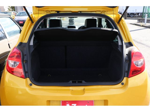 Renault LUTECIA 2010-11 189573-14