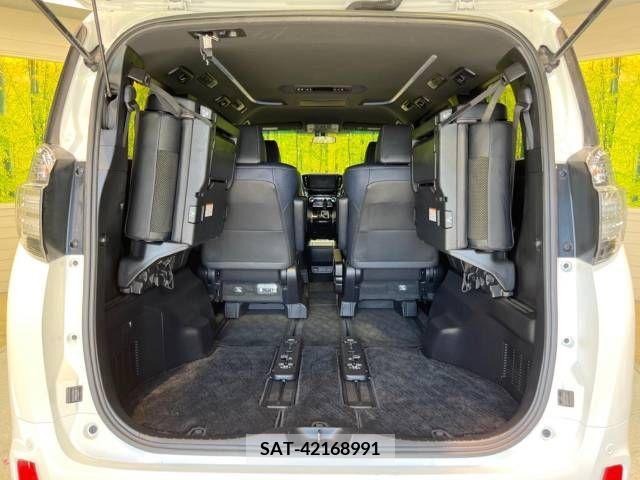 Toyota VELLFIRE 2017-10 299404-11