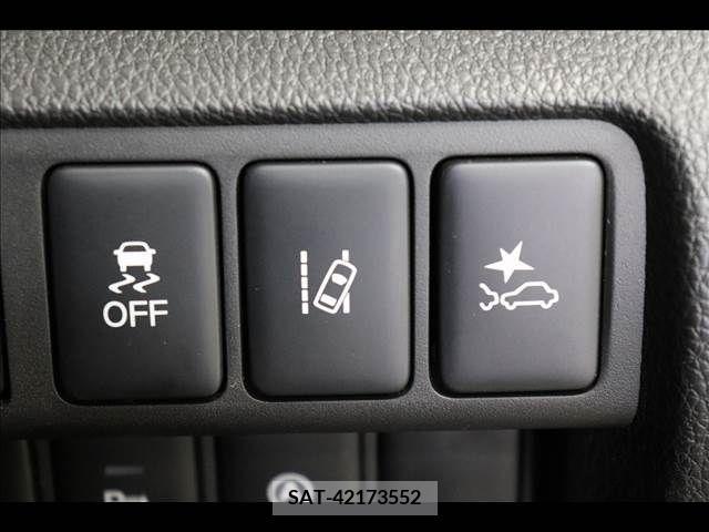 Mitsubishi ECLIPSE CROSS 2020-07 202900-3