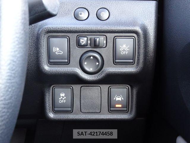 Nissan NOTE 2018-03 305427-16