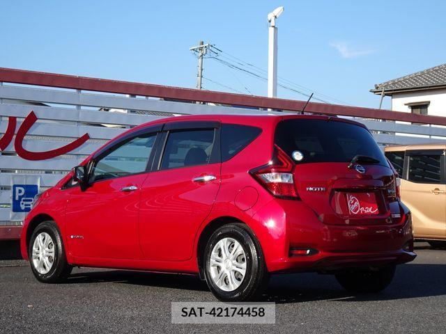Nissan NOTE 2018-03 305427-5