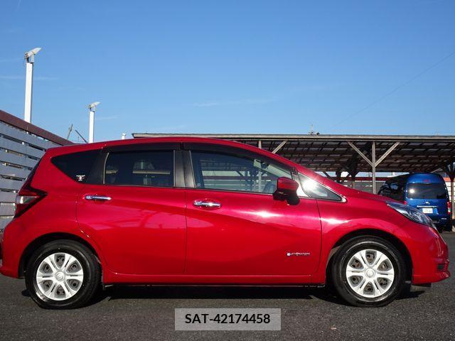 Nissan NOTE 2018-03 305427-3