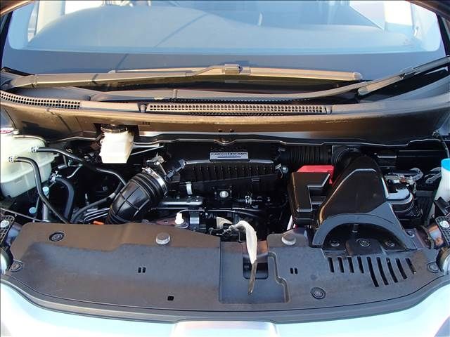 Honda e 2015-07 190364-19