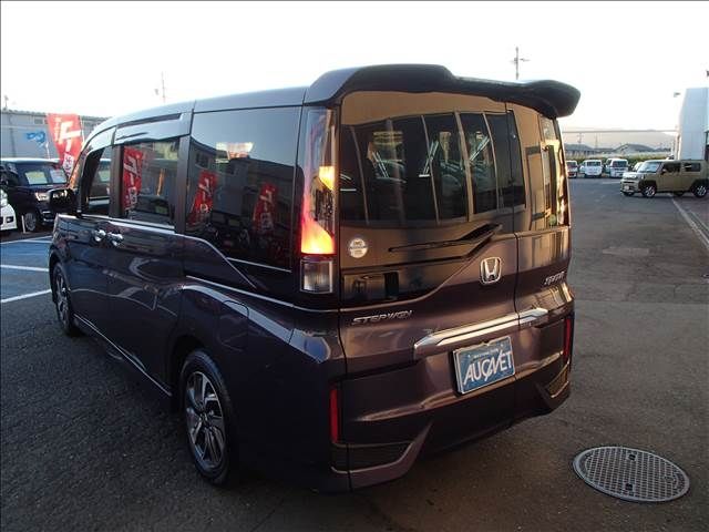 Honda e 2015-07 190364-2