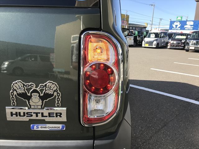 Suzuki HUSTLER 2017-04 21965-6