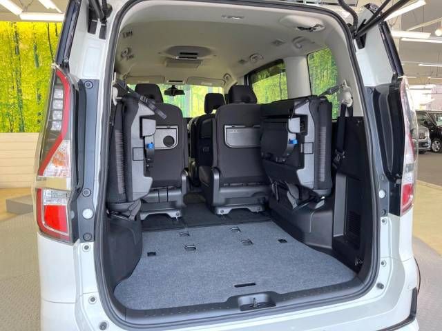 Nissan SERENA 2019-09 184552-11