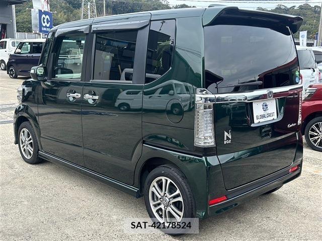 Honda N BOX CUSTOM 2017-04 215271-4