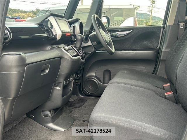Honda N BOX CUSTOM 2017-04 215271-2