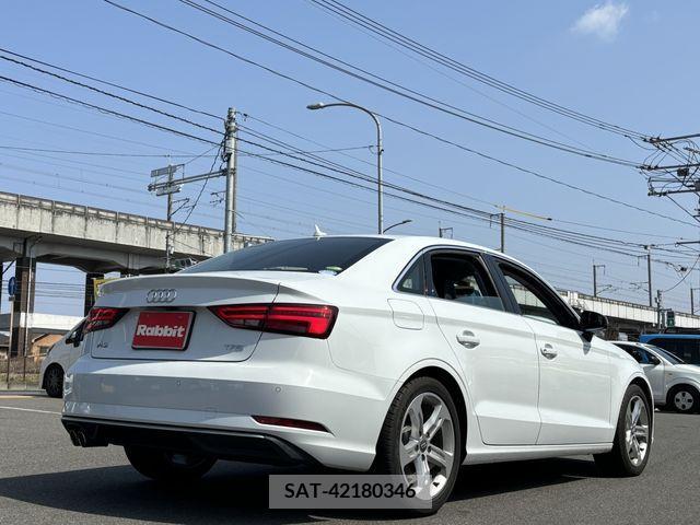 Audi A3 SEDAN 2018-08 241961-9